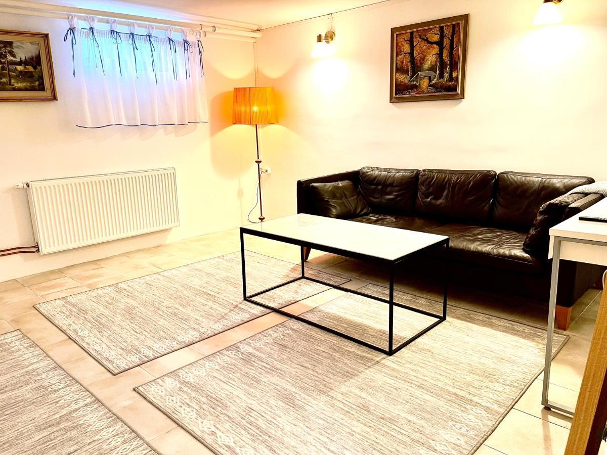 3 Rooms With Private Kitchen & Private Bathroom 5B Gävle Kültér fotó
