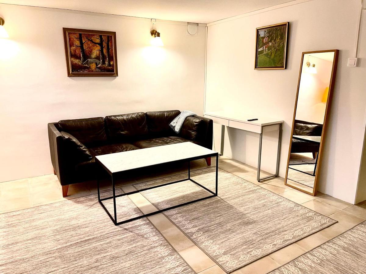 3 Rooms With Private Kitchen & Private Bathroom 5B Gävle Kültér fotó